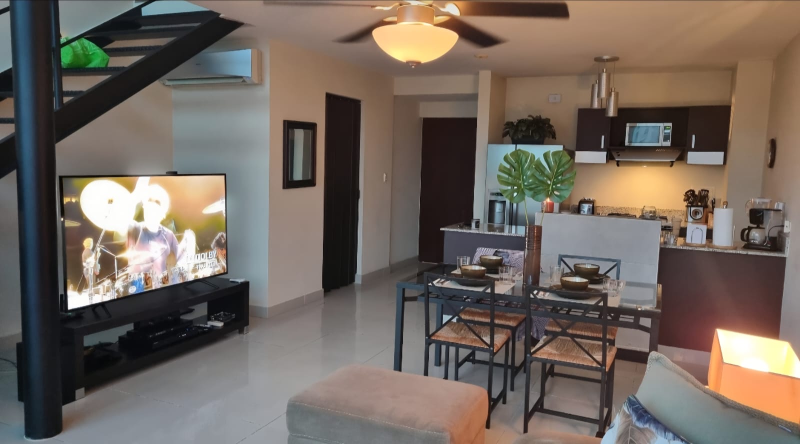 PH Vitro Loft, El Cangrejo